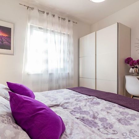 Apartment Pula Relax Exterior photo