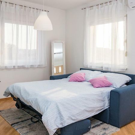 Apartment Pula Relax Exterior photo